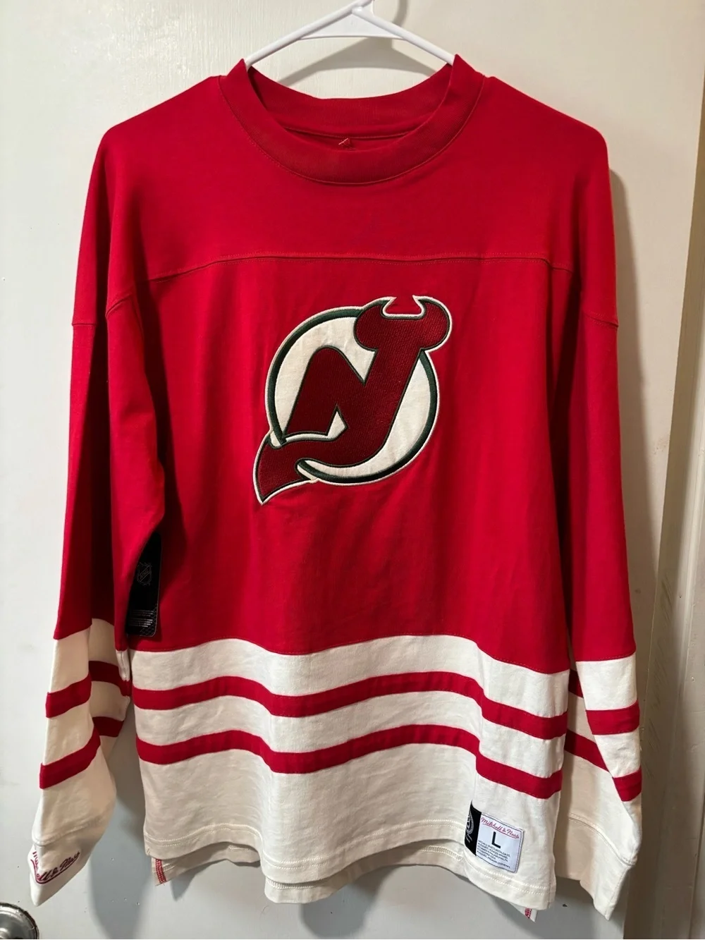 NWT Mitchell & Ness Juniors Red New Jersey Devils Chainstitch Heavyweight Top L